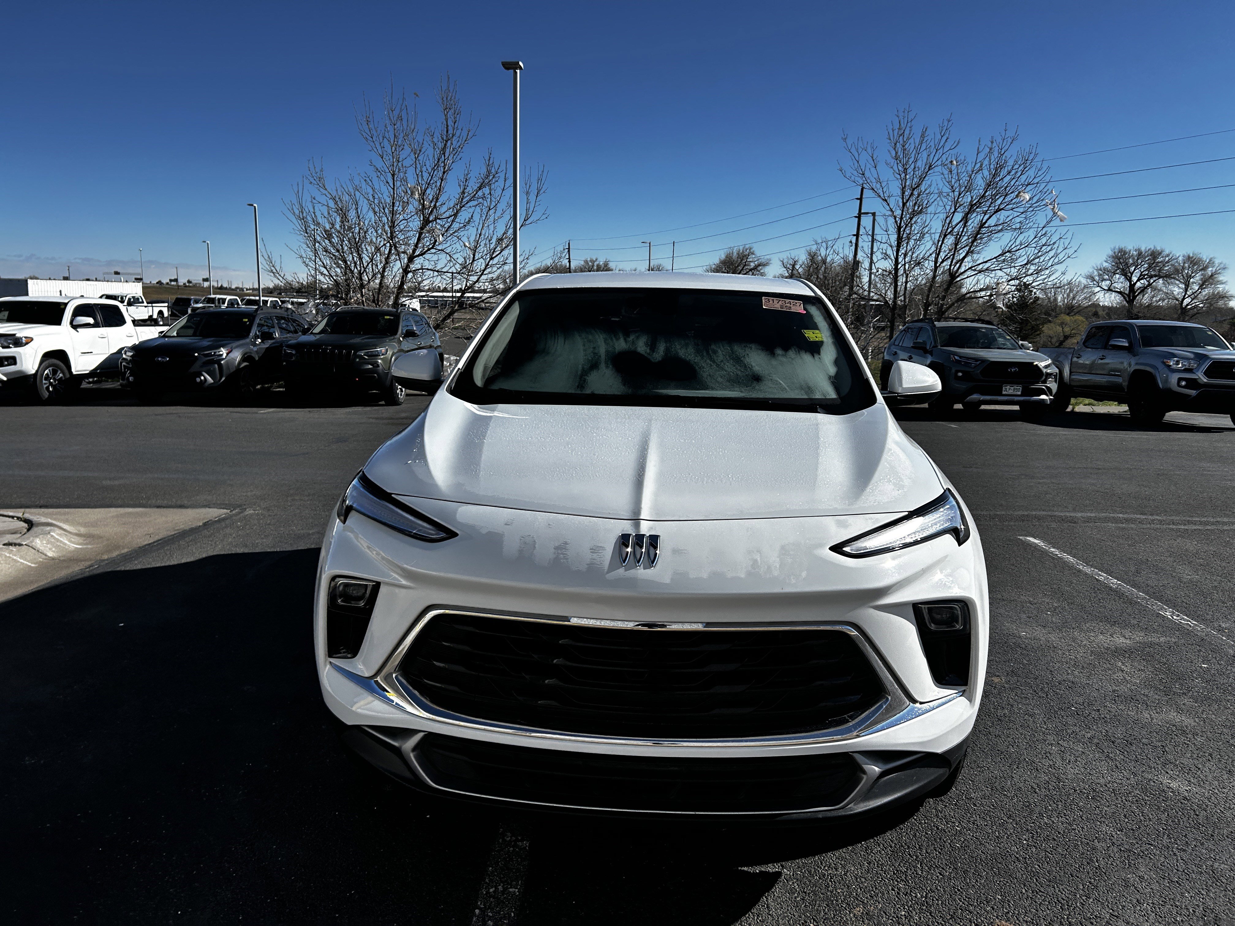 Used 2025 Buick Encore GX Preferred AWD/4WD image 9