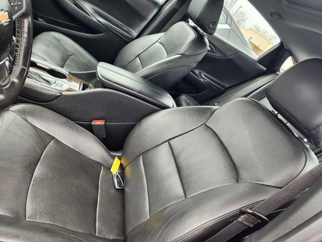 Used 2019 Chevrolet Malibu Premier w/ Sun and Wheel Package image 12