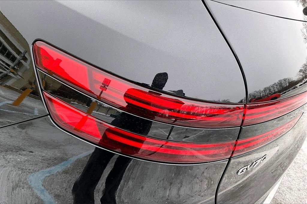 Used 2023 Genesis GV70 2.5T Select w/ Select Package image 22