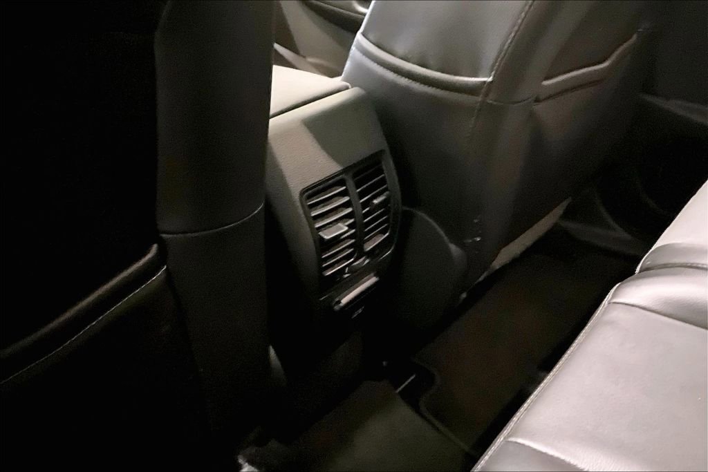 Used 2017 Ford Escape SE w/ Equipment Group 201A image 10