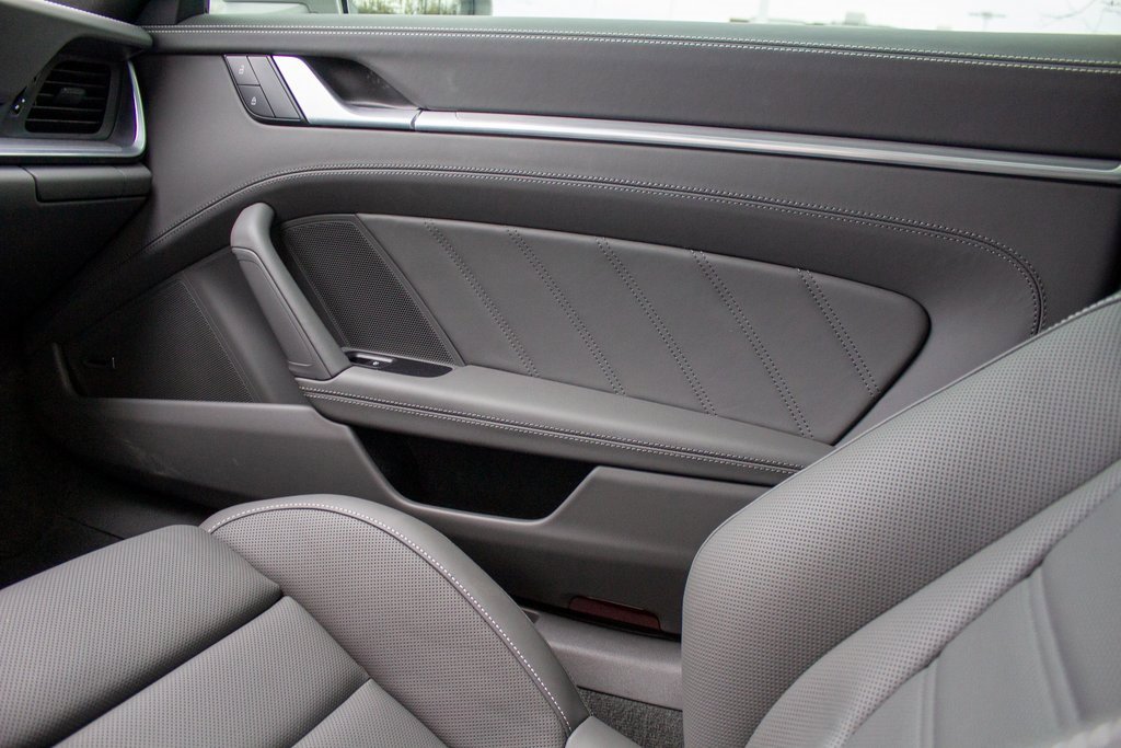 Used 2022 Porsche 911 Turbo S image 19