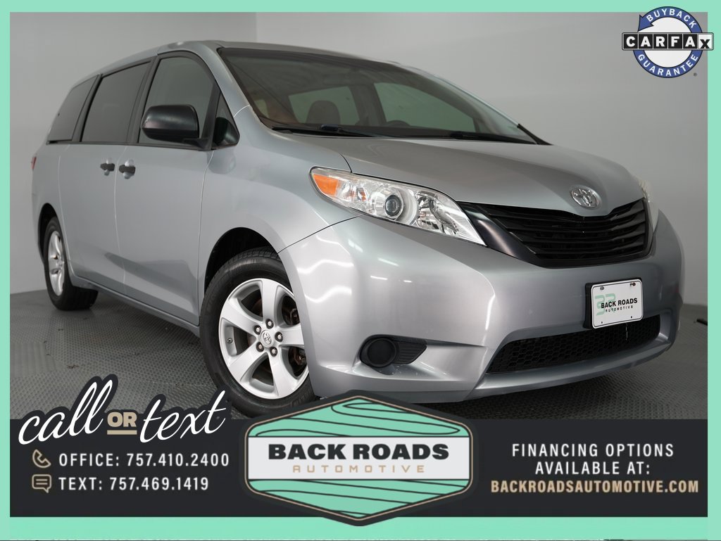 Used 2015 Toyota Sienna L image 1