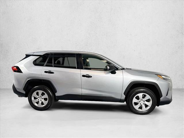 Used 2024 Toyota RAV4 LE FWD image 4