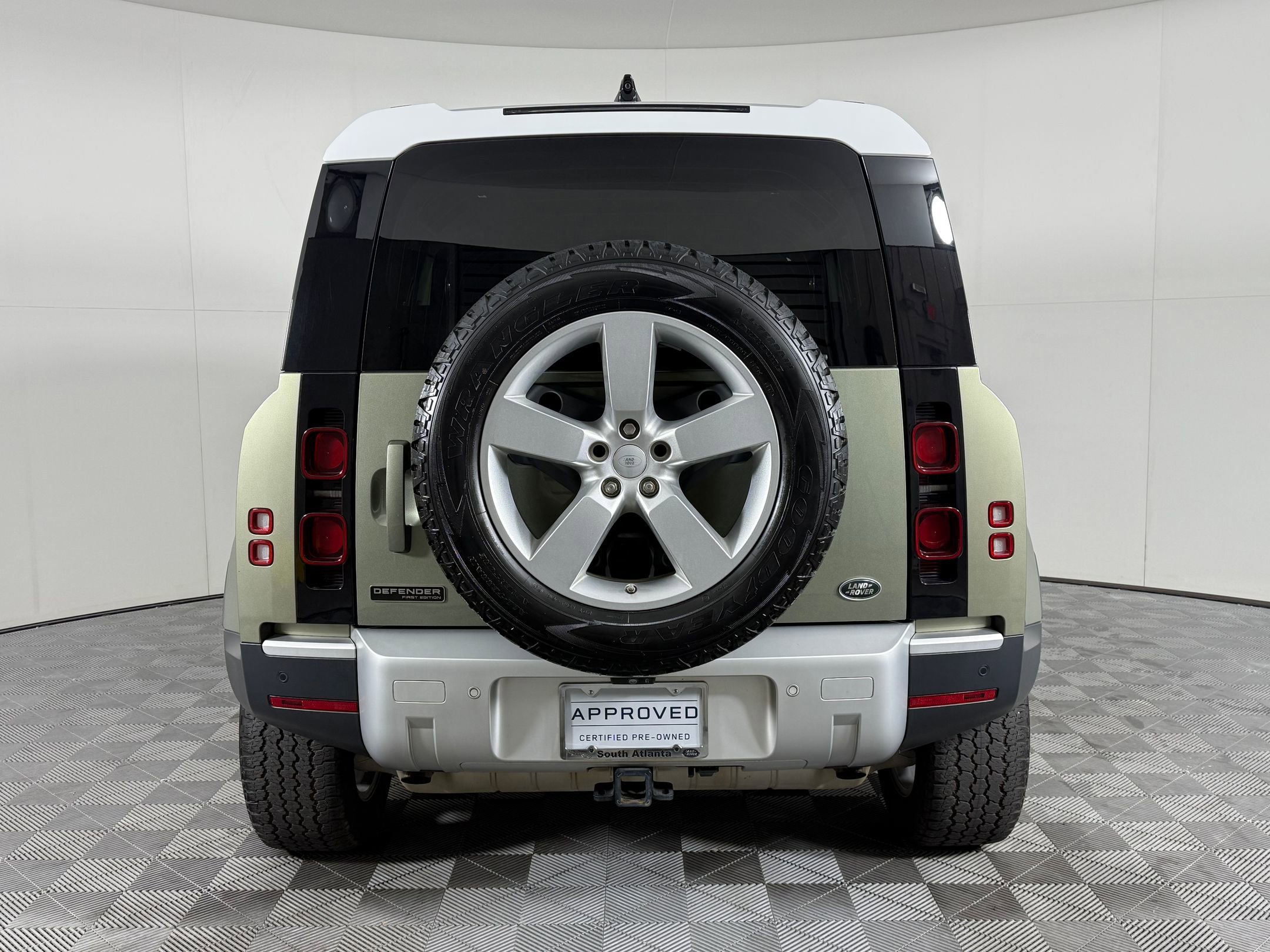 Certified 2021 Land Rover Defender 90 First Edition image 10