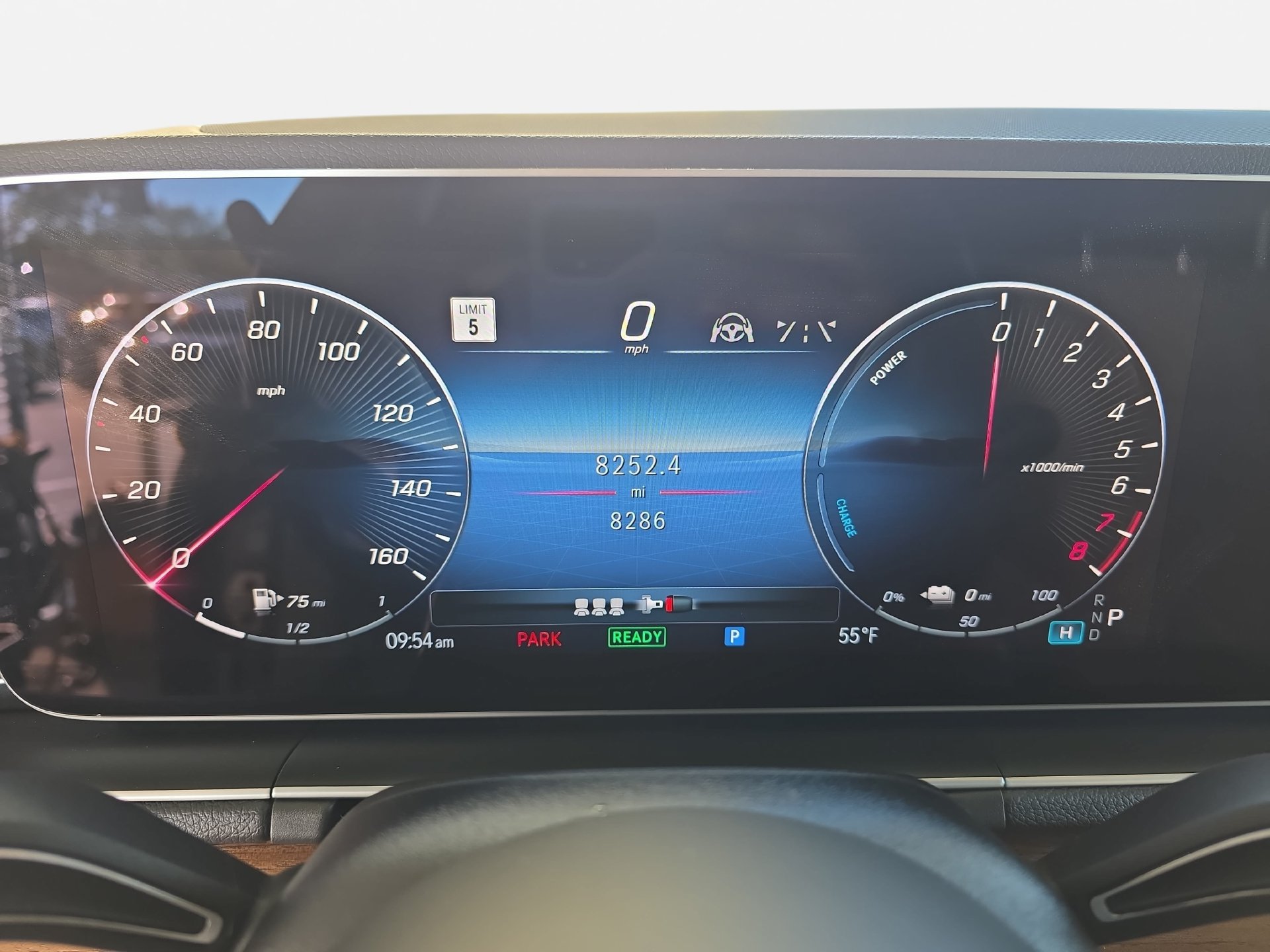 Used 2025 Mercedes-Benz GLE 450e 4MATIC image 17