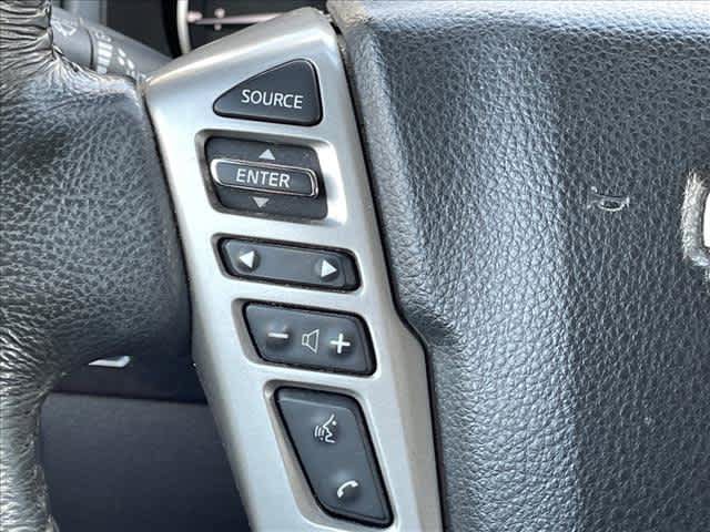 Used 2021 Nissan Titan SV w/ SV Convenience Package RWD image 21