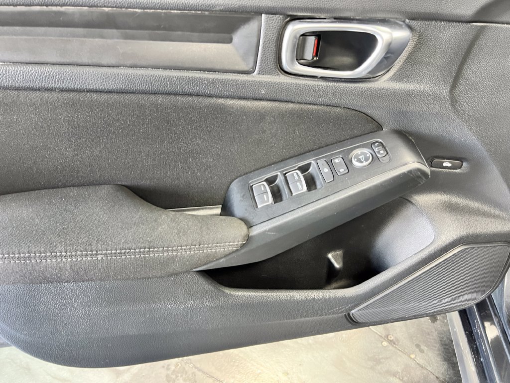 Used 2022 Honda Civic Sport image 17