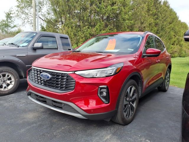 Used 2023 Ford Escape Platinum AWD/4WD image 4