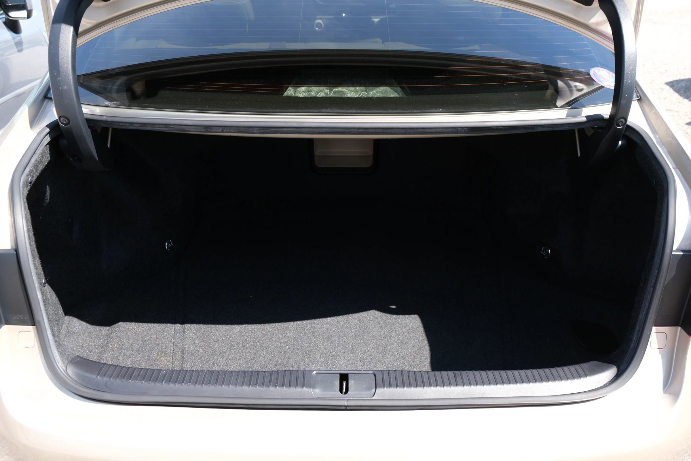 Used 2015 Lexus ES 350 w/ Premium Package FWD image 13
