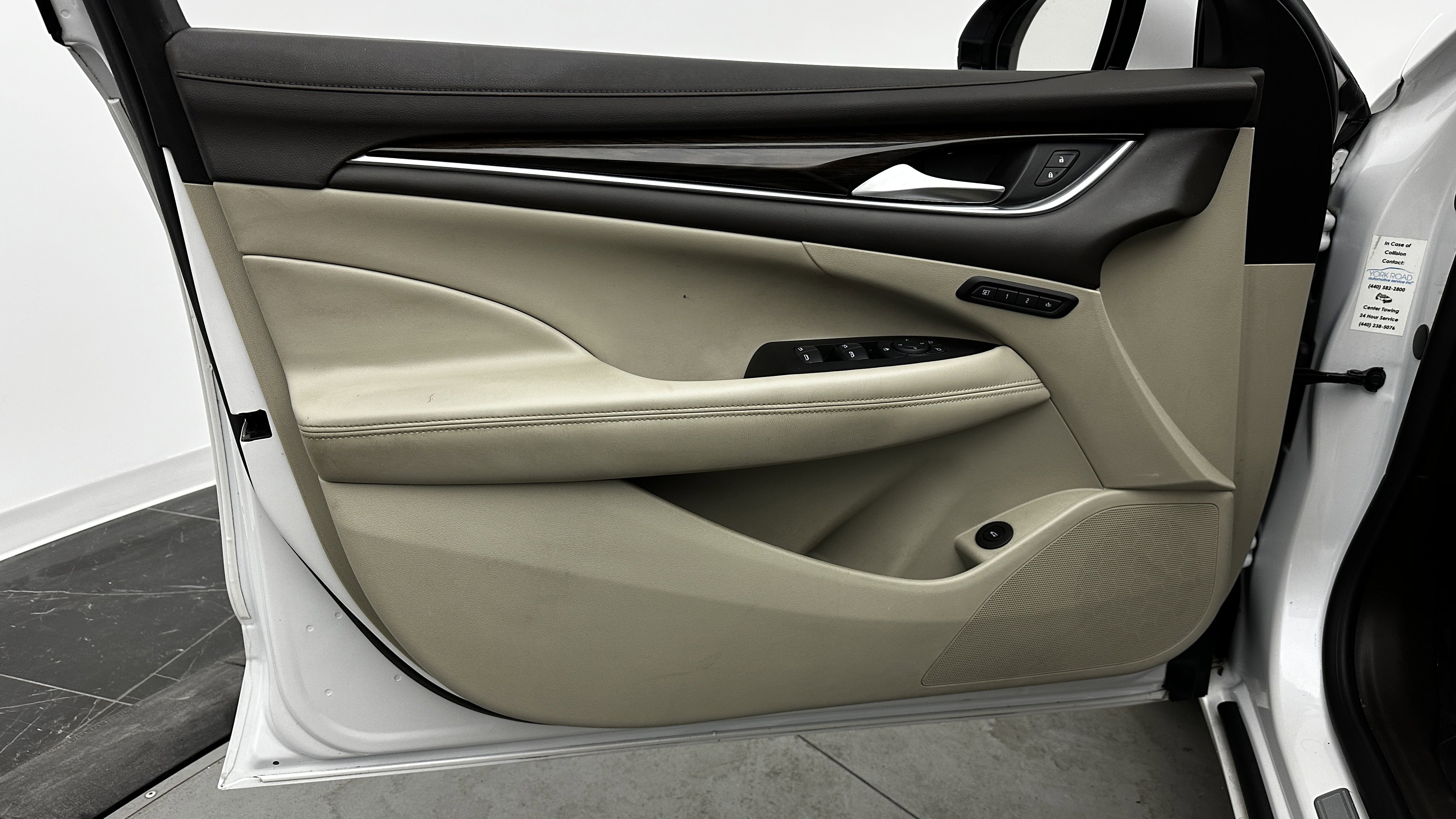 Used 2017 Buick LaCrosse Premium image 10