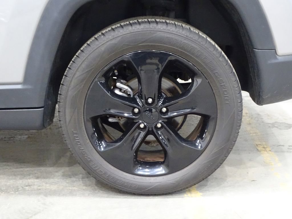Used 2019 Jeep Compass Altitude image 30