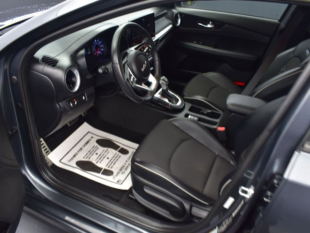 Used 2024 Kia Forte GT-Line image 12
