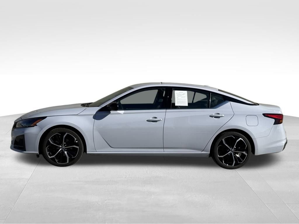 Used 2024 Nissan Altima 2.5 SR image 28