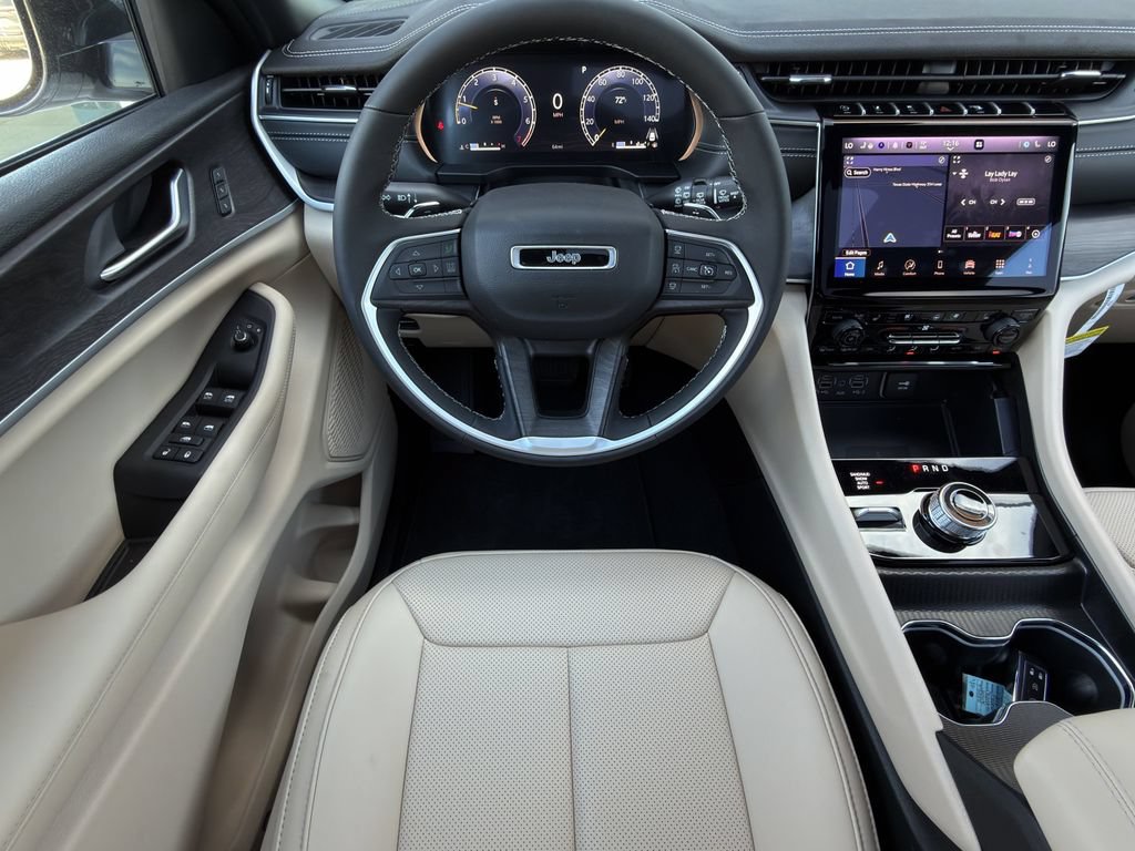 New 2025 Jeep Grand Cherokee Limited w/ Luxury Tech Group II AWD/4WD image 11