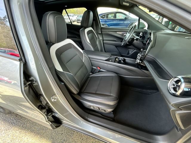 Used 2024 Chevrolet Blazer EV LT AWD/4WD image 26