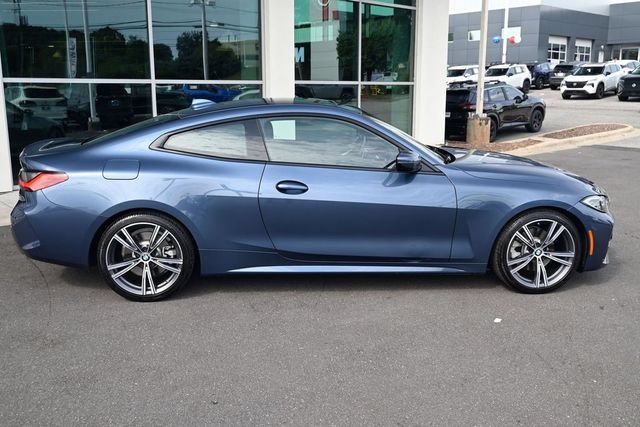 Used 2022 BMW 430i Coupe w/ M Sport Package RWD image 10