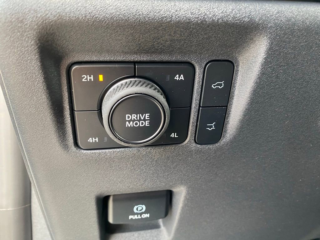 New 2025 Ford Expedition Platinum w/ Stealth Performance Package AWD/4WD image 16