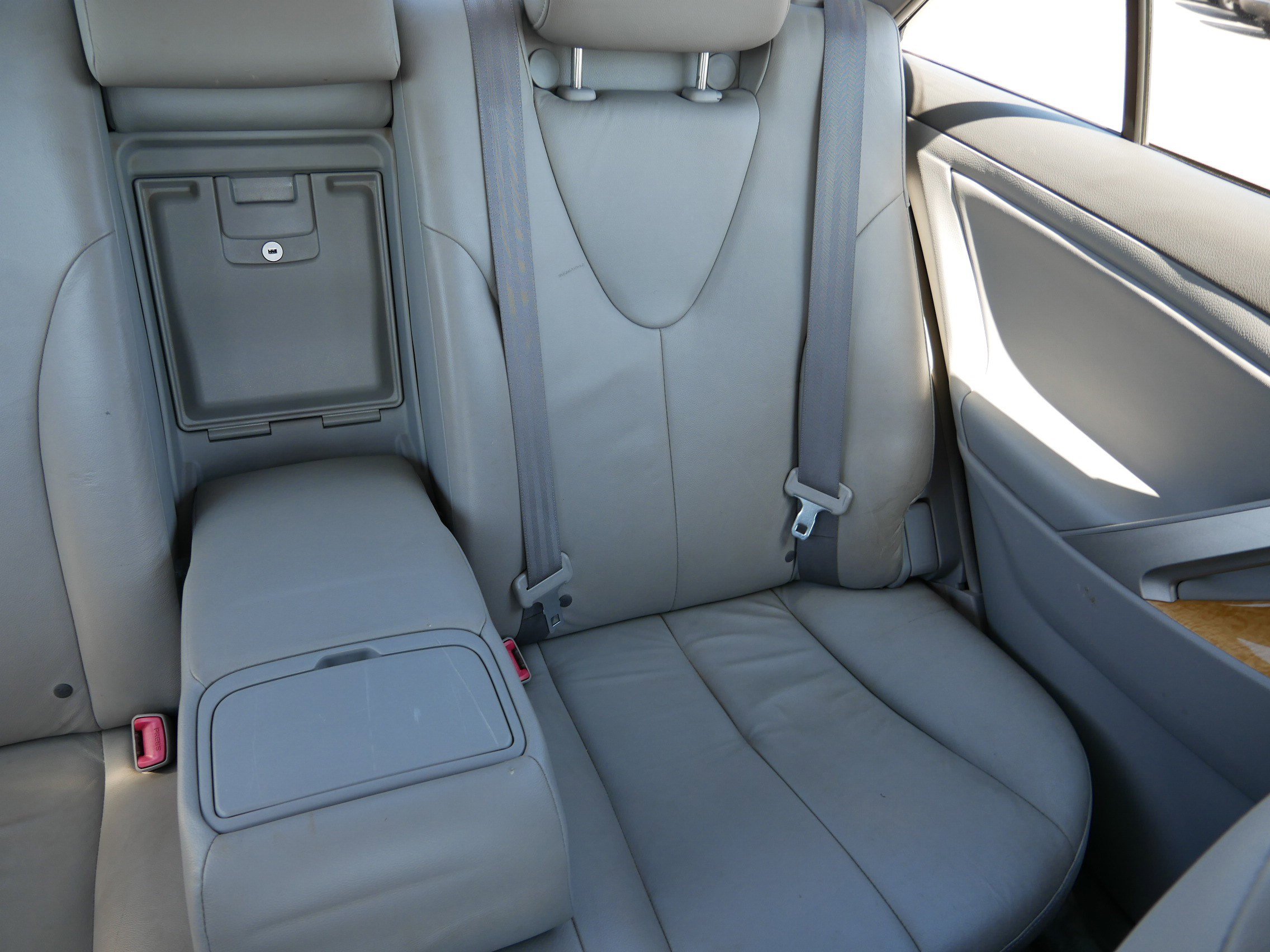 Used 2007 Toyota Camry LE FWD image 14