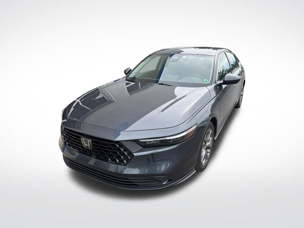 Used 2023 Honda Accord EX image 3