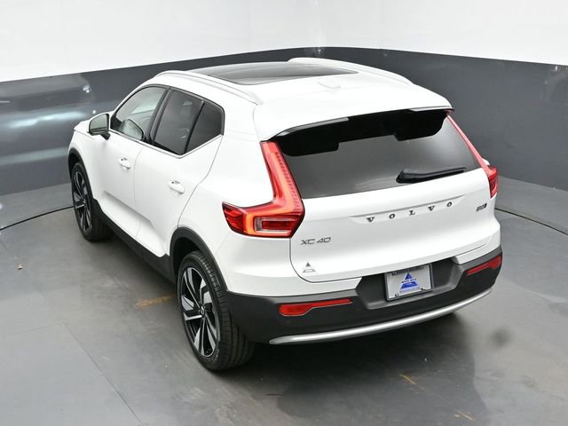 Used 2023 Volvo XC40 B5 Plus w/ Protection Package Premier AWD/4WD image 48