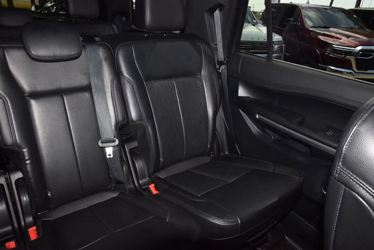 Used 2019 Ford Expedition XLT w/ Equipment Group 202A RWD image 22
