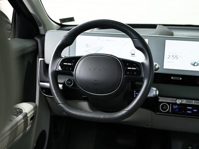 Used 2023 Hyundai Ioniq 5 Limited AWD/4WD image 30