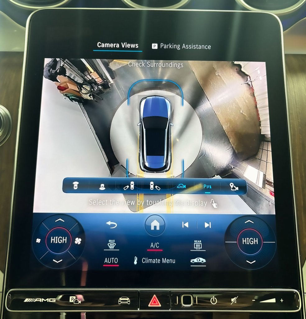 Used 2024 Mercedes-Benz GLC 43 AMG 4MATIC image 25