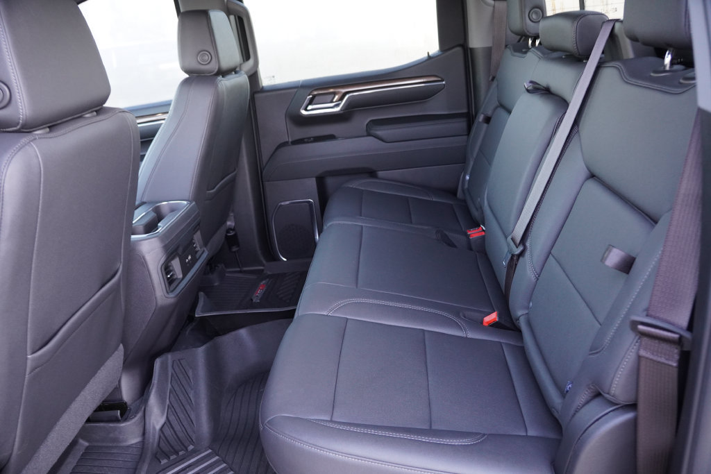 Certified 2024 Chevrolet Silverado 1500 LT Trail Boss w/ LT Trail Boss Premium Package AWD/4WD image 17
