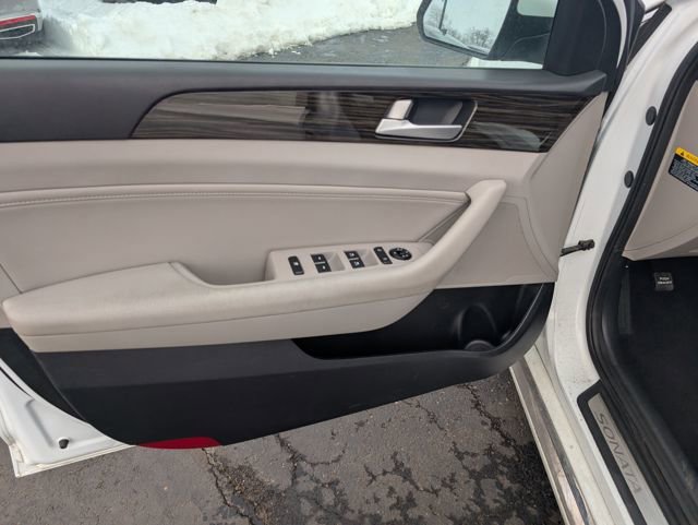 Used 2017 Hyundai Sonata Limited image 14