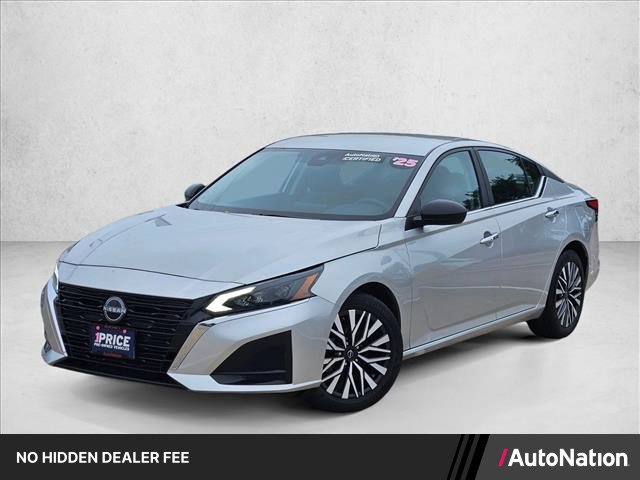 Used 2025 Nissan Altima 2.5 SV FWD image 1