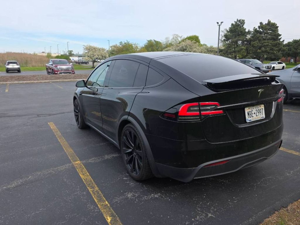 Used 2022 Tesla Model X AWD/4WD image 2