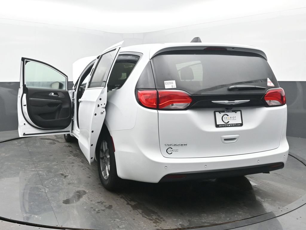 New 2026 Chrysler Voyager LX FWD image 56