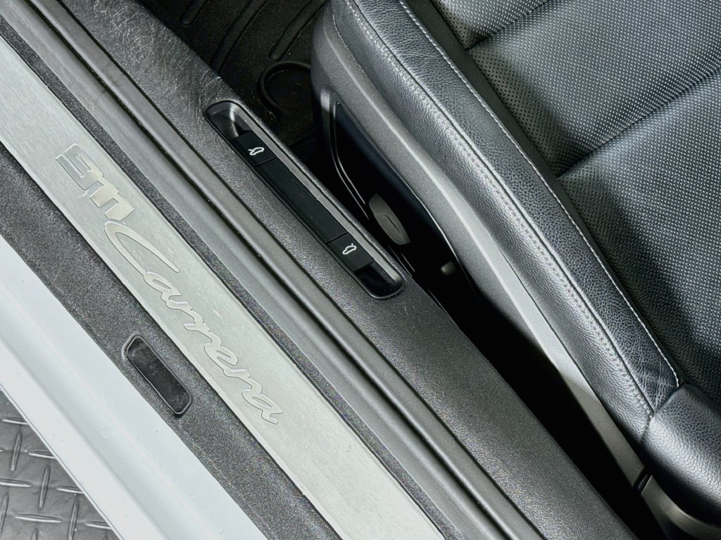 Certified 2021 Porsche 911 Carrera RWD image 24