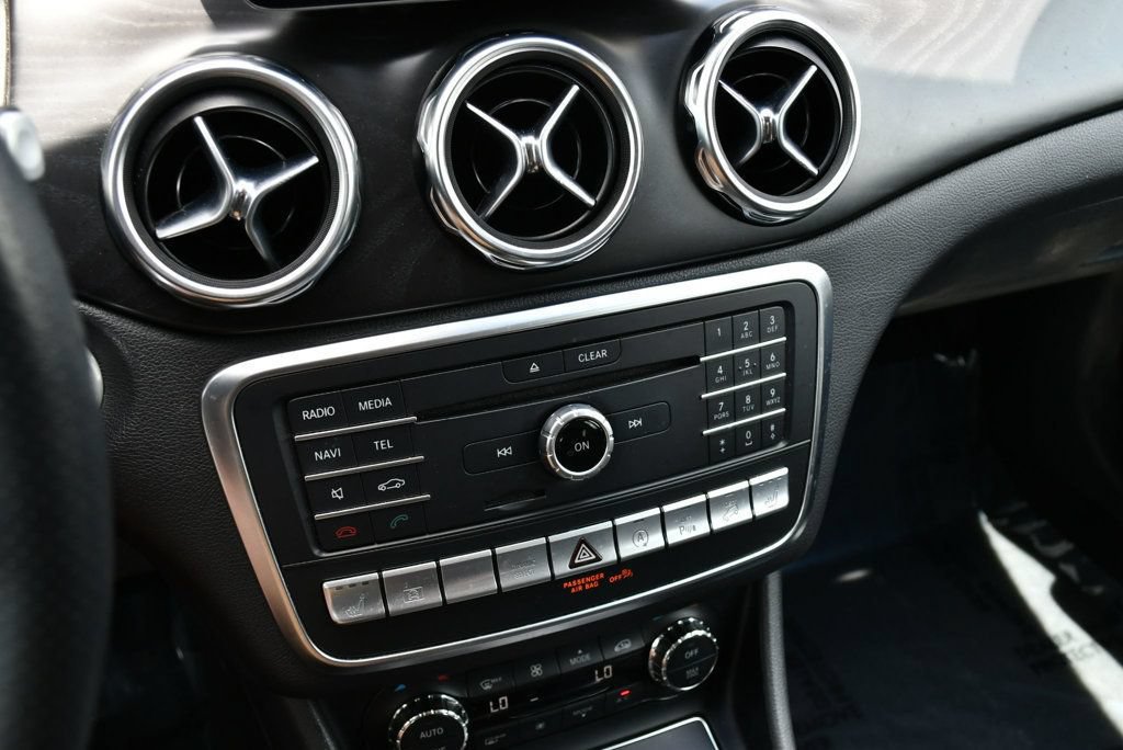 Used 2018 Mercedes-Benz GLA 250 4MATIC image 59