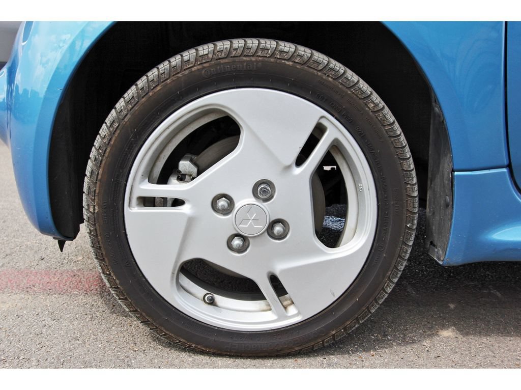 Used 2016 Mitsubishi i ES RWD image 32