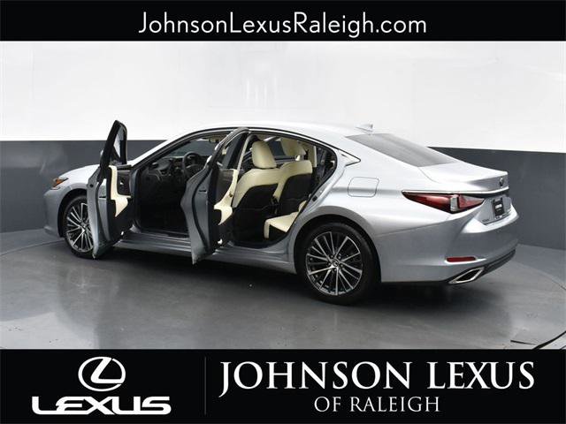 Certified 2022 Lexus ES 350 w/ Premium Package image 32