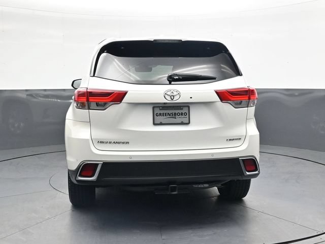 Used 2019 Toyota Highlander Limited FWD image 6