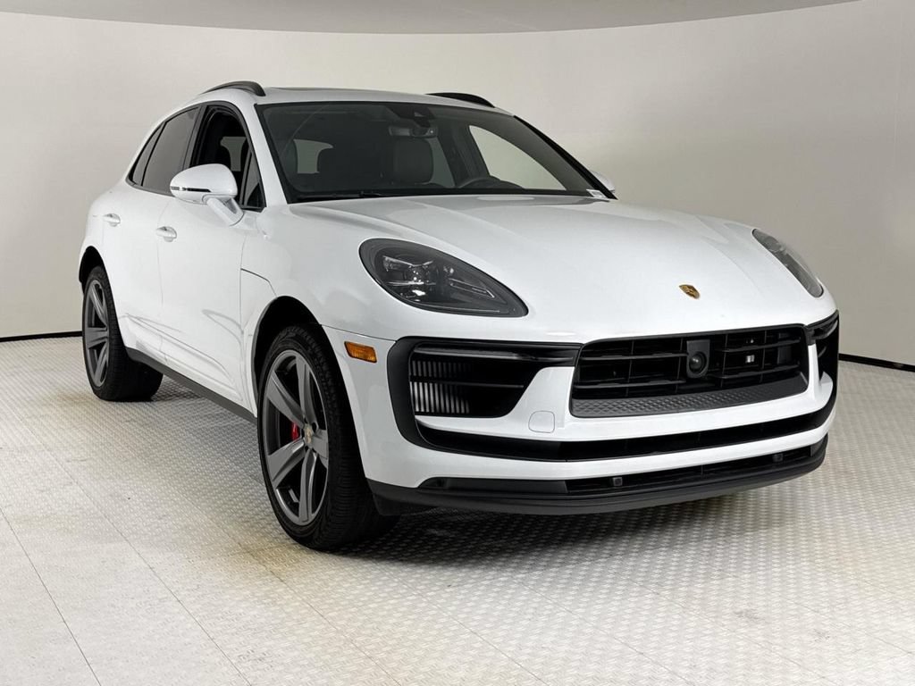 Used 2024 Porsche Macan S AWD/4WD image 9