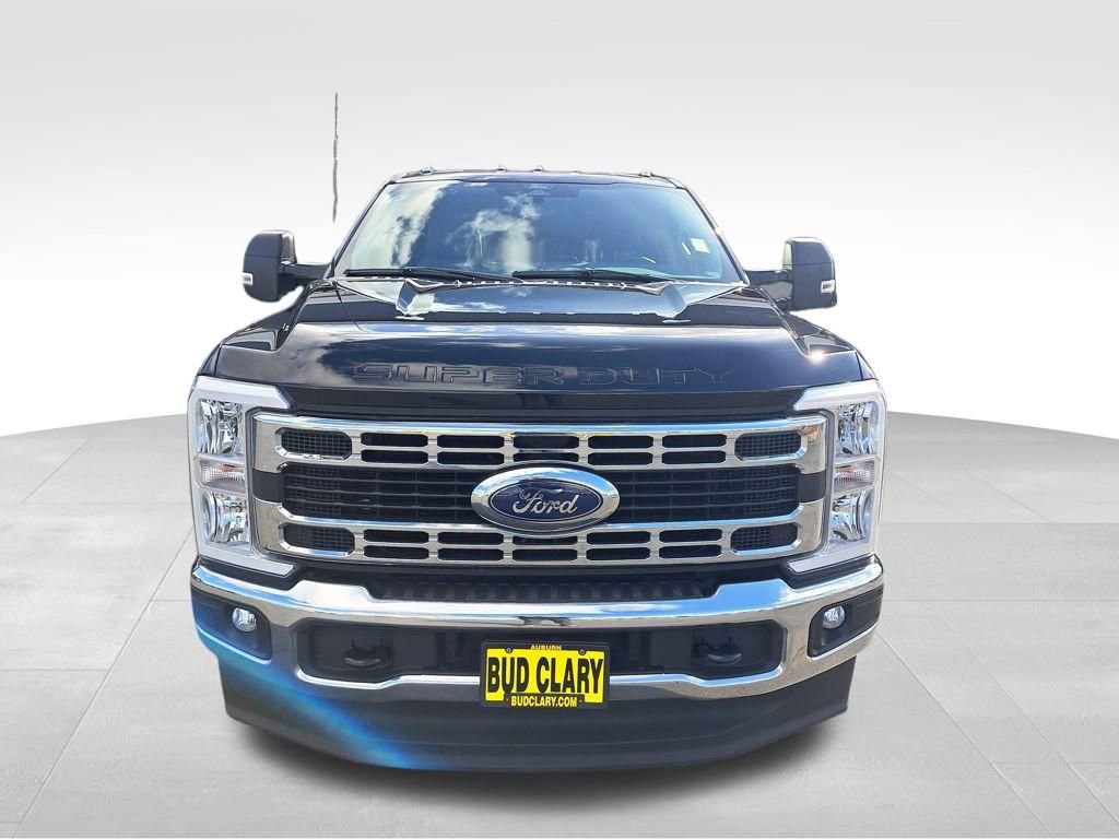 Used 2024 Ford F350 XLT image 9