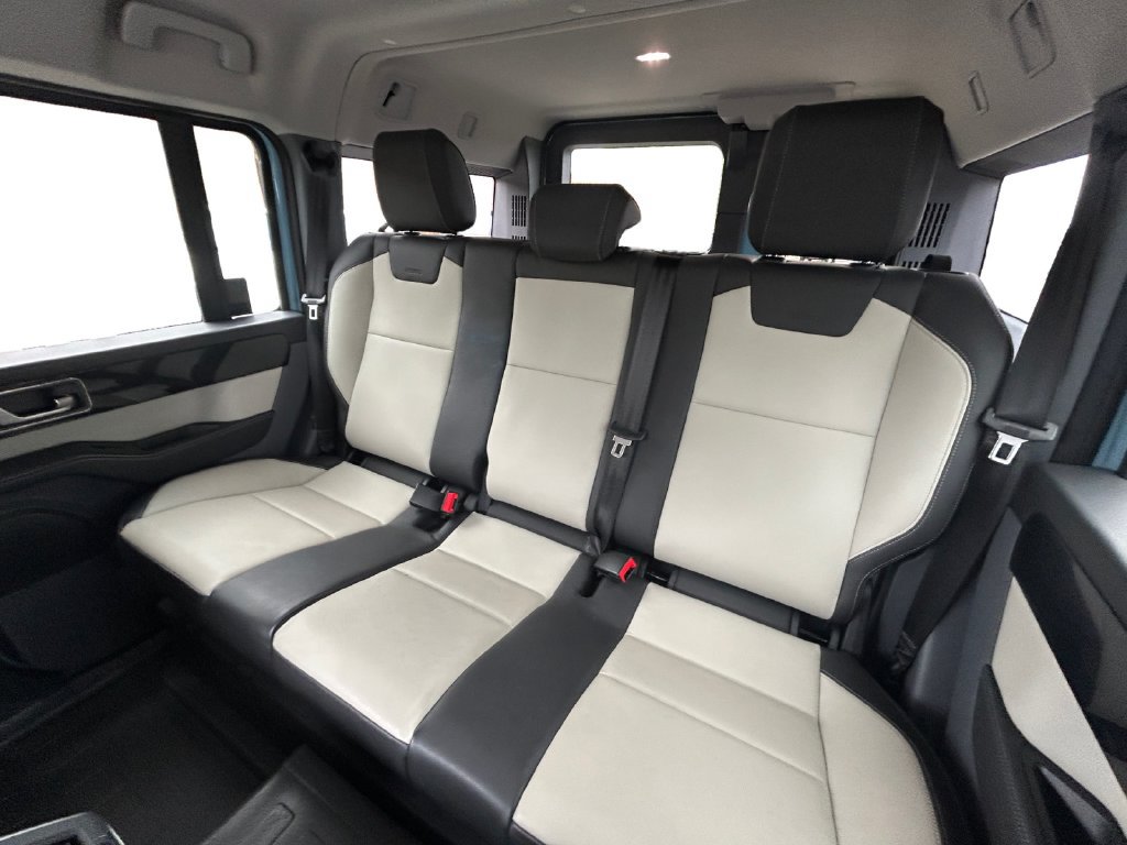 Used 2024 INEOS Grenadier Station Wagon AWD/4WD image 14