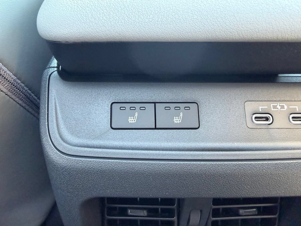 New 2026 Toyota C-HR AWD/4WD image 13