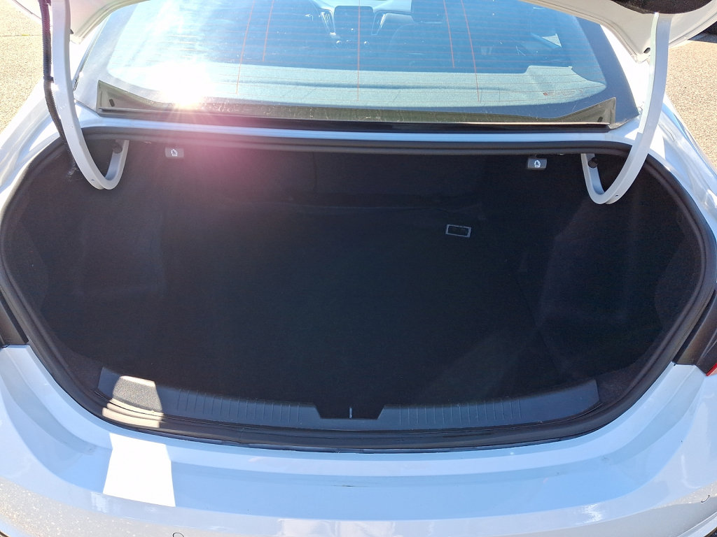 Used 2025 Chevrolet Malibu LT FWD image 18