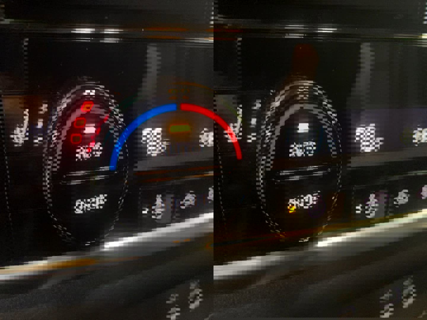 Used 2022 Nissan Rogue SV w/ SV Premium Package image 6