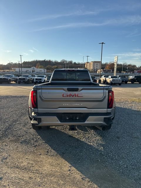 New 2026 GMC Sierra 3500 Denali w/ Denali Reserve Package image 7