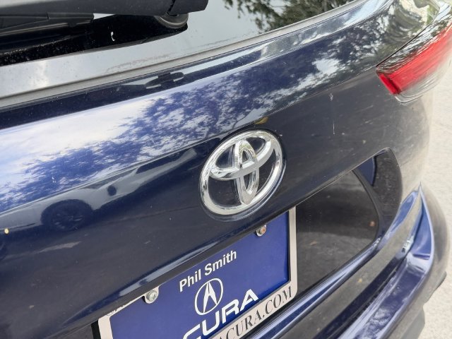 Used 2022 Toyota Highlander LE FWD image 14