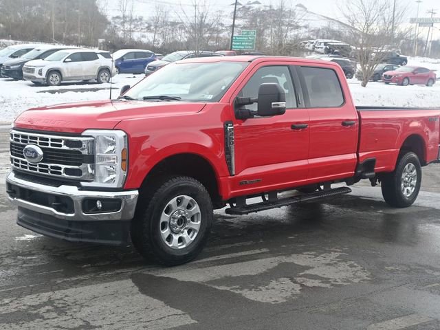 Used 2024 Ford F250 XLT image 1