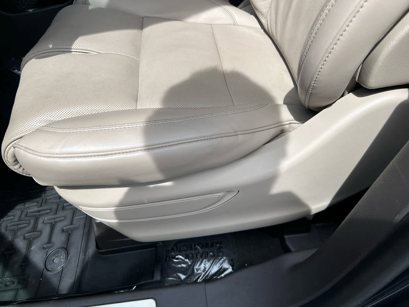 Used 2022 Lincoln Aviator Reserve w/ Equipment Group 201A AWD/4WD image 11