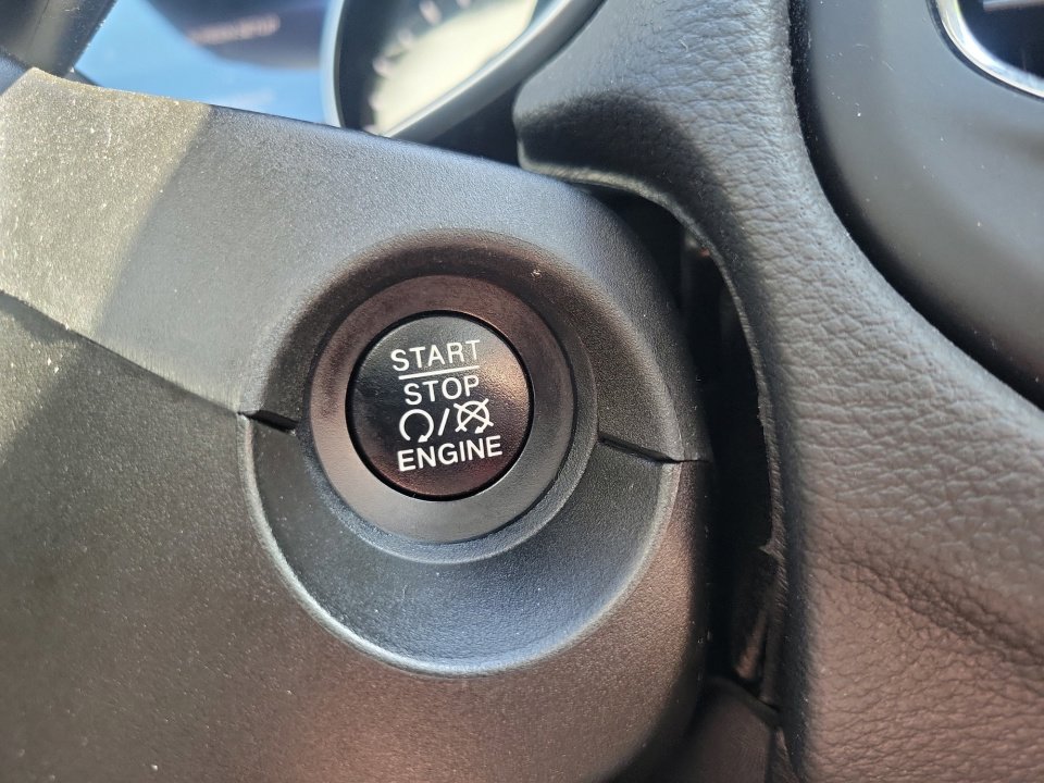 Used 2019 Jeep Compass Latitude w/ Popular Equipment Group image 24