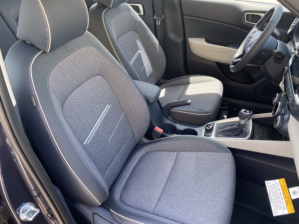 New 2026 Hyundai Venue SEL FWD image 31