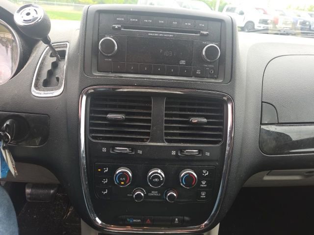 Used 2014 Dodge Grand Caravan SXT FWD image 22